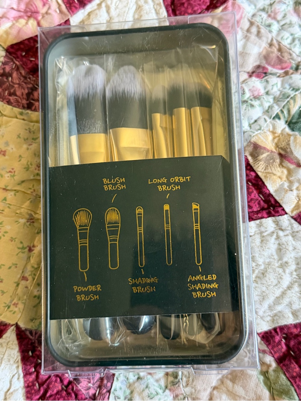 Gold-Handled Makeup Brush Set with Black Handles Lbri magnetic set small